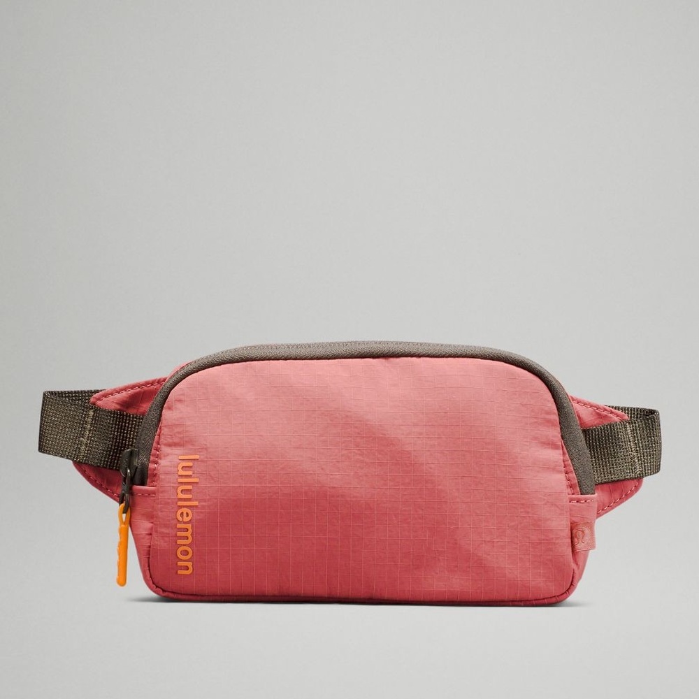 Lululemon belt bag